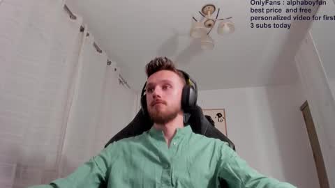 Snapshot of alphaboyfun chatting on October 6, 4:04 pm Andi online show from October 6, 4:04 pm