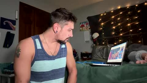 Snapshot of alphadomcole chatting on November 16, 7:03 am alphadomcole online show from November 16, 7:03 am