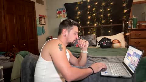 Snapshot of alphadomcole chatting on November 19, 3:28 am alphadomcole online show from November 19, 3:28 am