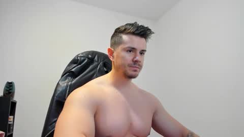 Snapshot of alphagodleatherking92 chatting on December 27, 6:57 am LeatherMaster online show from December 27, 6:57 am