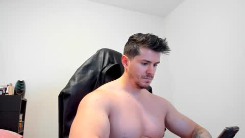 Snapshot of alphagodleatherking92 chatting on January 21, 11:24 am LeatherMaster online show from January 21, 11:24 am