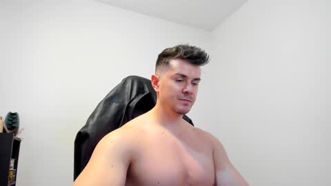 Snapshot of alphagodleatherking92 chatting on January 24, 11:48 am LeatherMaster online show from January 24, 11:48 am