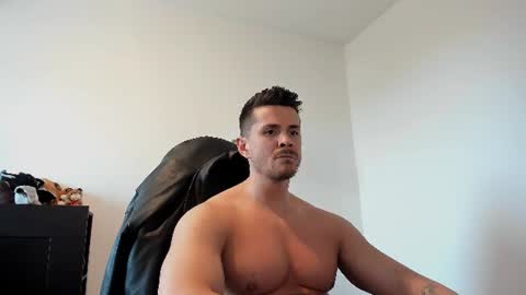 Snapshot of alphagodleatherking92 chatting on June 24, 12:59 pm LeatherMaster online show from June 24, 12:59 pm