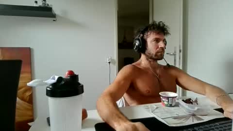 alphah_hunk online show from May 20, 9:59 am
