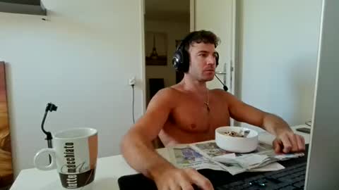 alphah_hunk online show from June 18, 8:58 am