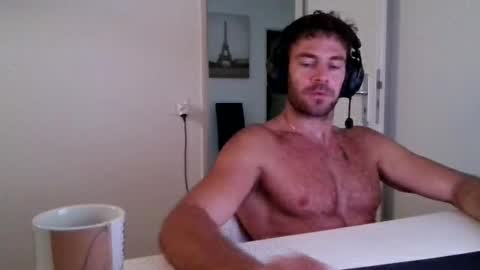 Snapshot of alphah_hunk chatting on June 28, 8:53 am alphah_hunk online show from June 28, 8:53 am