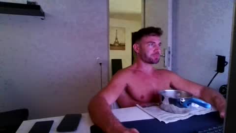 Snapshot of alphah_hunk chatting on July 3, 11:05 am alphah_hunk online show from July 3, 11:05 am