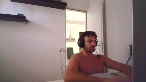 Snapshot of alphah_hunk chatting on July 7, 12:09 pm alphah_hunk online show from July 7, 12:09 pm
