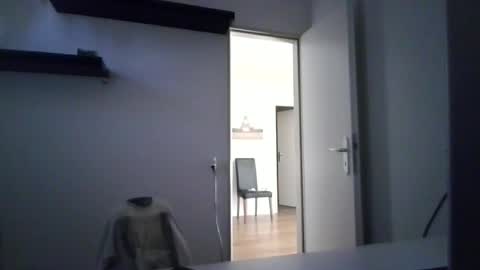 Snapshot of alphah_hunk chatting on July 9, 5:28 pm alphah_hunk online show from July 9, 5:28 pm