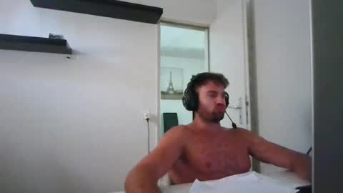 Snapshot of alphah_hunk chatting on July 13, 1:14 pm alphah_hunk online show from July 13, 1:14 pm
