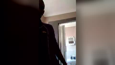 alphamale937904 online show from July 6, 11:51 am