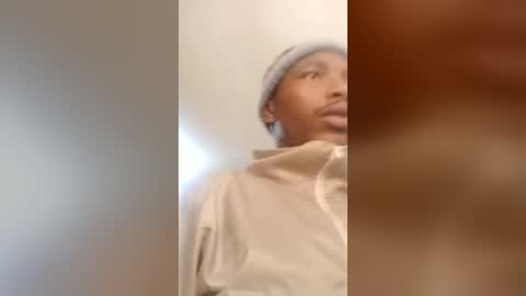 alphamale937904 online show from July 7, 7:56 am