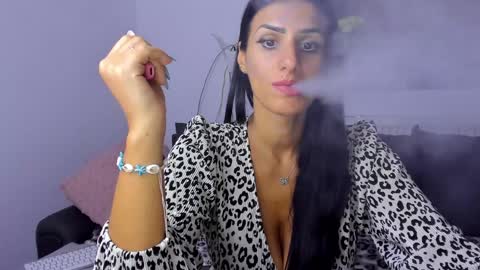 Snapshot of alphaqueenx chatting on September 18, 10:12 pm Michelle online show from September 18, 10:12 pm