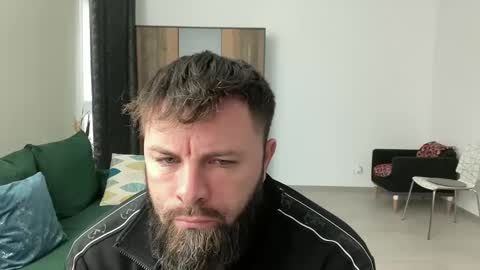 Jhonny online show from December 3, 7:10 am