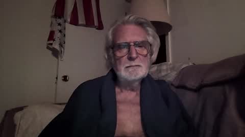 Snapshot of alphauniform chatting on January 12, 12:49 am AlphaUniform online show from January 12, 12:49 am