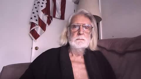 AlphaUniform online show from February 22, 5:33 pm