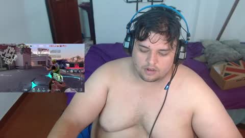 Snapshot of altairstudiosboy chatting on December 6, 11:14 pm Jhosep online show from December 6, 11:14 pm