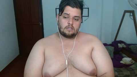 Snapshot of altairstudiosboy chatting on December 29, 9:52 pm Jhosep online show from December 29, 9:52 pm