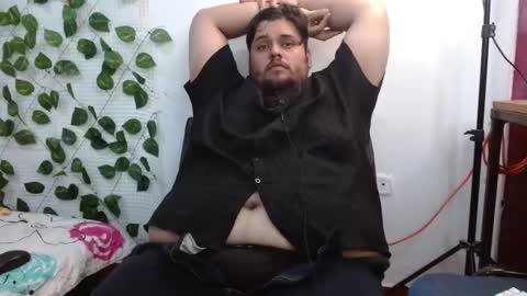 Snapshot of altairstudiosboy chatting on February 12, 1:19 am Jhosep online show from February 12, 1:19 am