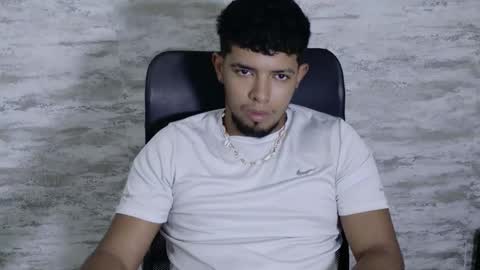 Snapshot of alucard_smith_ chatting on September 19, 7:21 am Smith and lucy online show from September 19, 7:21 am