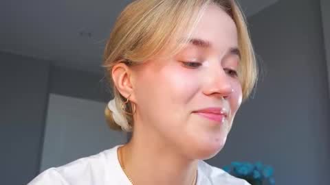 Amelia NEXT STREAM  online show from September 10, 1:55 pm