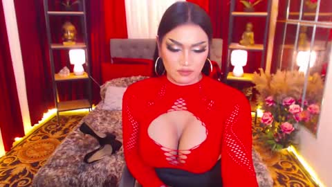 Alura Jhenson online show from January 17, 1:36 am