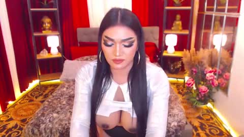 Alura Jhenson online show from January 20, 10:15 pm