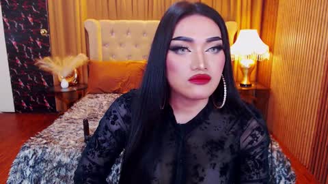 Alura Jhenson online show from September 15, 11:05 pm