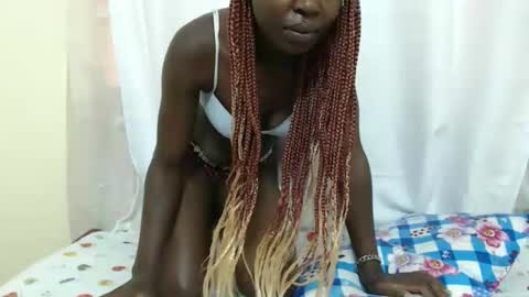 Snapshot of alvine_keji chatting on December 4, 8:01 am Alvine keji online show from December 4, 8:01 am