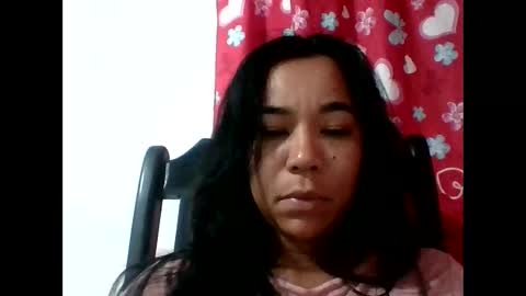 Snapshot of aly826805 chatting on February 18, 3:53 am analia online show from February 18, 3:53 am