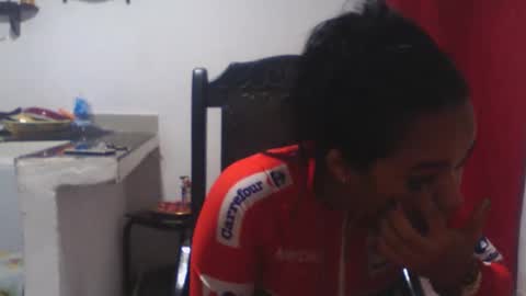 Snapshot of aly826805 chatting on September 18, 3:52 am analia online show from September 18, 3:52 am