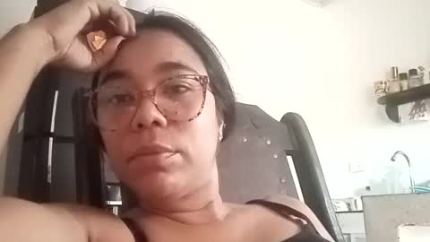 Snapshot of aly826805 chatting on September 19, 7:14 pm analia online show from September 19, 7:14 pm