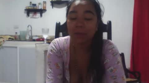 Snapshot of aly826805 chatting on October 8, 6:22 am analia online show from October 8, 6:22 am