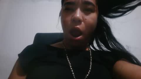 Snapshot of aly826805 chatting on October 11, 4:33 am analia online show from October 11, 4:33 am