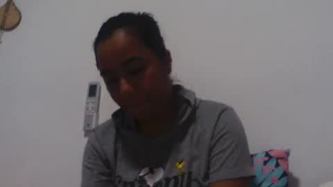 Snapshot of aly826805 chatting on October 18, 7:58 pm analia online show from October 18, 7:58 pm