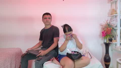 Snapshot of aly_n_sebas chatting on July 24, 3:04 am aly_n_sebas online show from July 24, 3:04 am