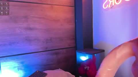 Snapshot of alyamonroe chatting on November 8, 10:48 am Alya online show from November 8, 10:48 am