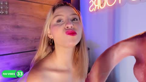 Snapshot of alyamonroe chatting on November 25, 10:59 am Alya online show from November 25, 10:59 am