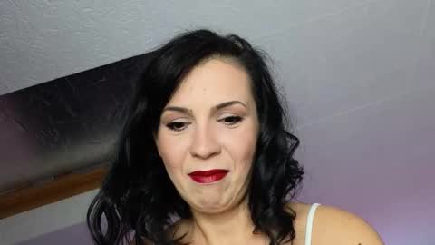 Snapshot of alyarei chatting on October 19, 5:57 pm alyarei online show from October 19, 5:57 pm