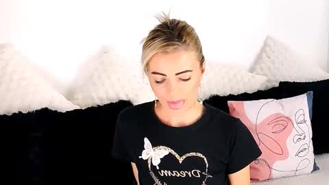 aly online show from November 21, 9:19 am