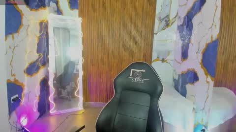 ALYCE  online show from March 17, 11:35 am