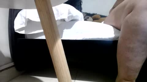 Snapshot of alynfoxx chatting on July 6, 12:40 am Alyn Maria online show from July 6, 12:40 am