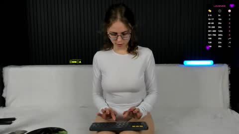 Alena online show from February 28, 3:24 pm