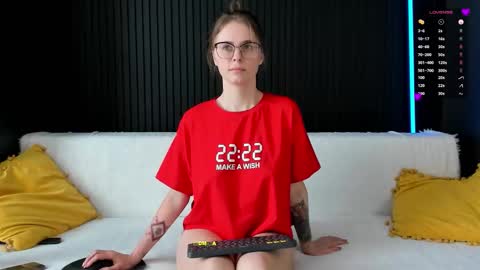 Alena online show from March 14, 1:16 pm