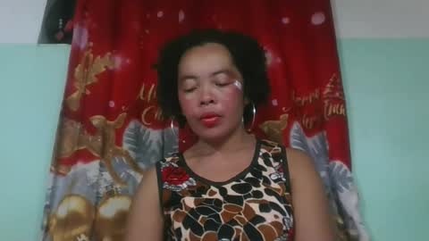 Snapshot of alypierette chatting on November 26, 2:23 am alypierette online show from November 26, 2:23 am