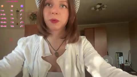 Snapshot of alysiamiggins chatting on July 13, 3:04 pm Milissa online show from July 13, 3:04 pm