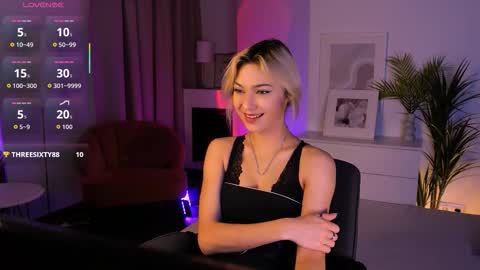 Alysia online show from November 14, 2:38 pm