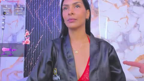 Snapshot of alyson__a chatting on November 8, 12:16 pm alyson__a online show from November 8, 12:16 pm