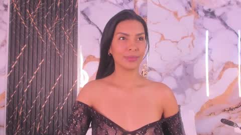alyson__a online show from May 25, 12:11 pm
