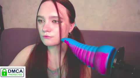 Snapshot of alyssa__scarlet chatting on November 21, 3:38 am Alyssa online show from November 21, 3:38 am